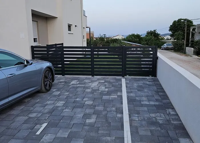 Sj1 شقة فوديس